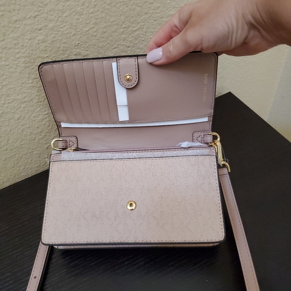 Michael kors Signature Jet Set Charm Small Crossbody - Picture 6 of 10